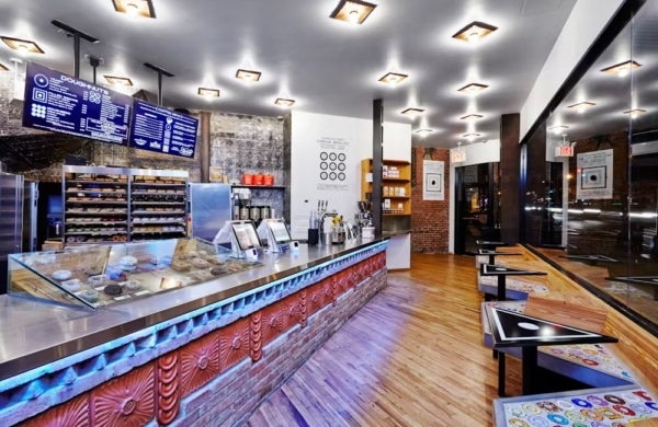 Intérieur du restaurant doughnut plant à new york