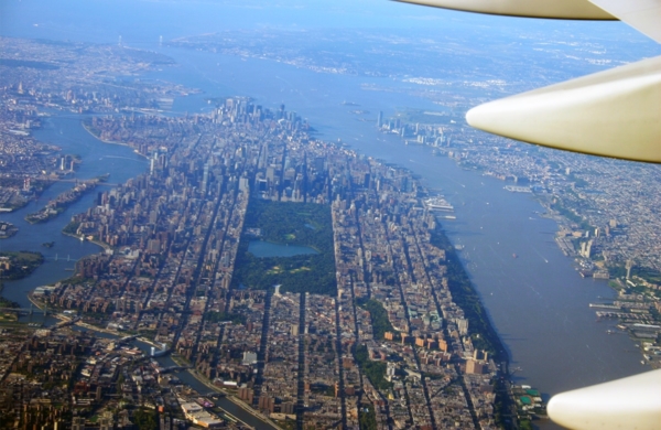 Vol au dessus de Manhattan lors d'un voyage entre Paris et New York