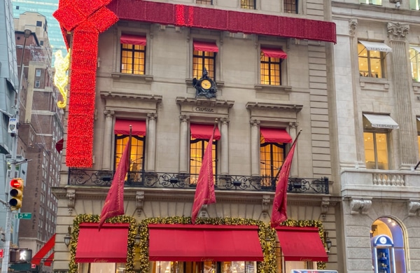 Boutique Cartier à New York décorée pour Noël