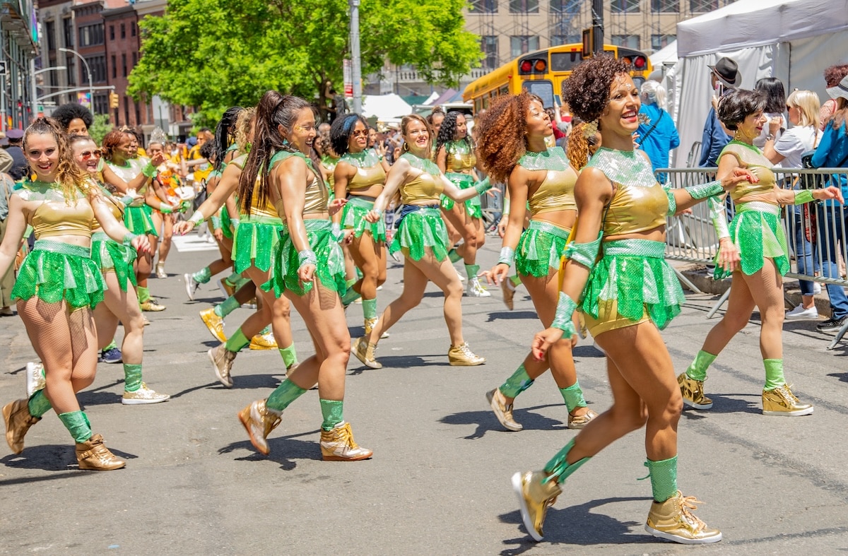 Parade de la communauté brésilienne à Little Brazil, proche Times Square à l'occasion de Labor Day