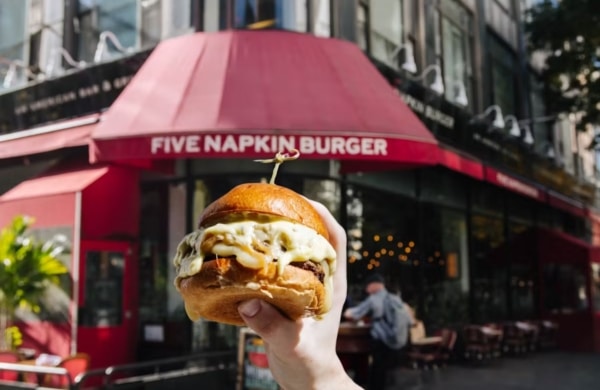 Five Napkin Burger restaurant à New York