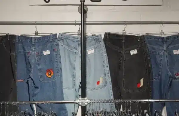 intérieur de la friperie Metropolis Vintage à New York