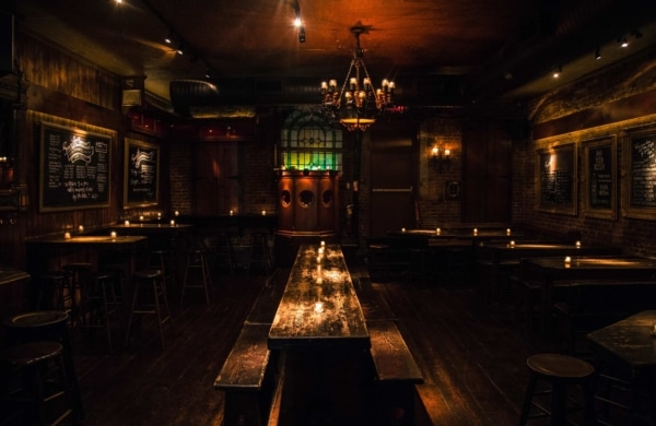 Intétieur du pub Swift Hibernian Lounge