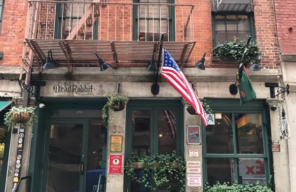 Devanture du pub the dead rabbit