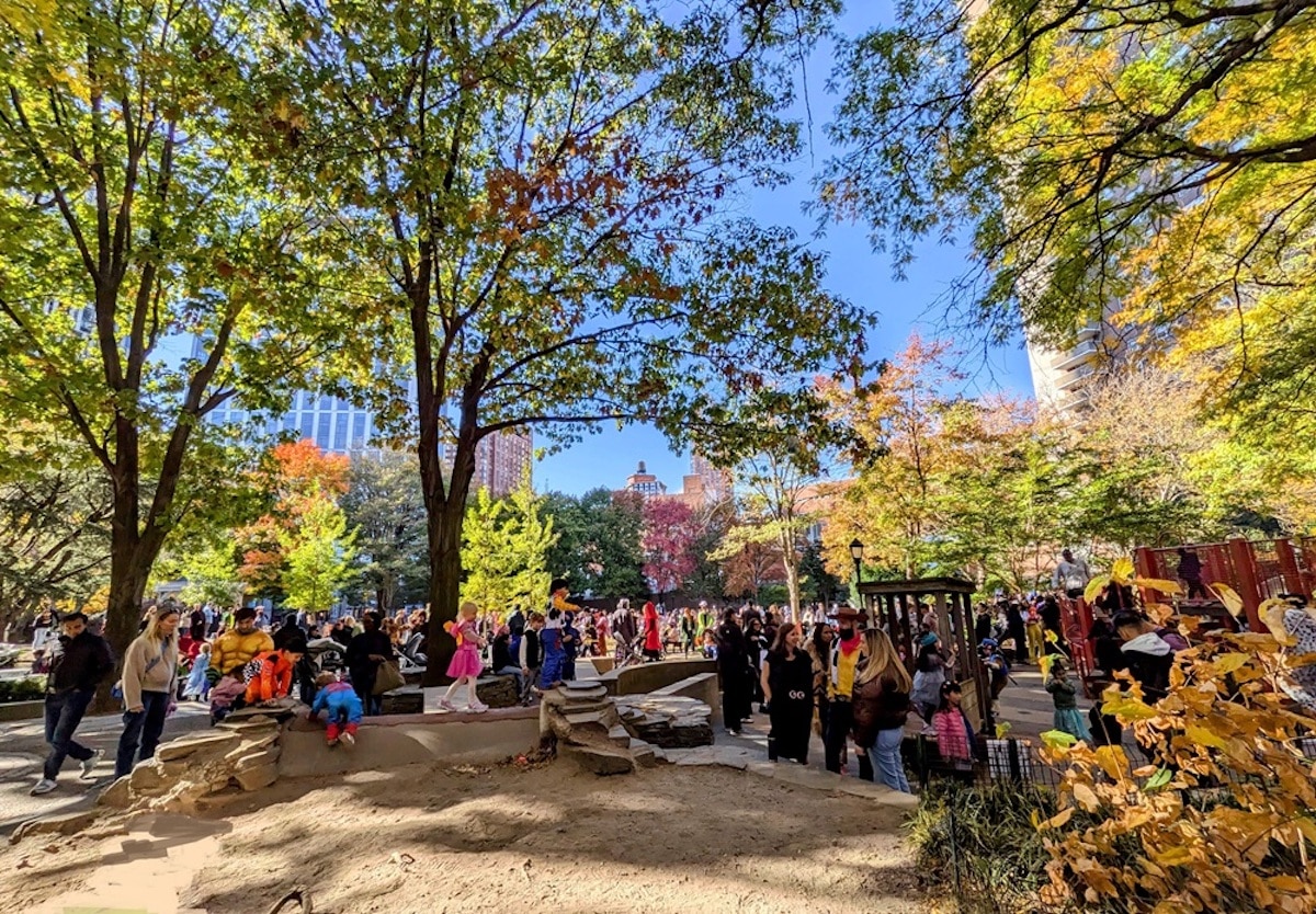 Washington Market Park pour la parade d'Halloween à New York