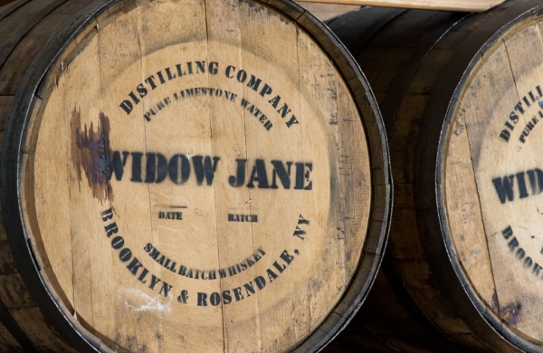 Distillerie de whisky à Red Hook, Brooklyn