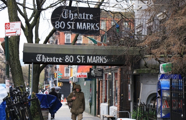 St. Mark's Theatre 80 : Une scène culturelle légendaire au cœur de New York