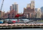 Hélicoptère au départ de l'héliport de New York