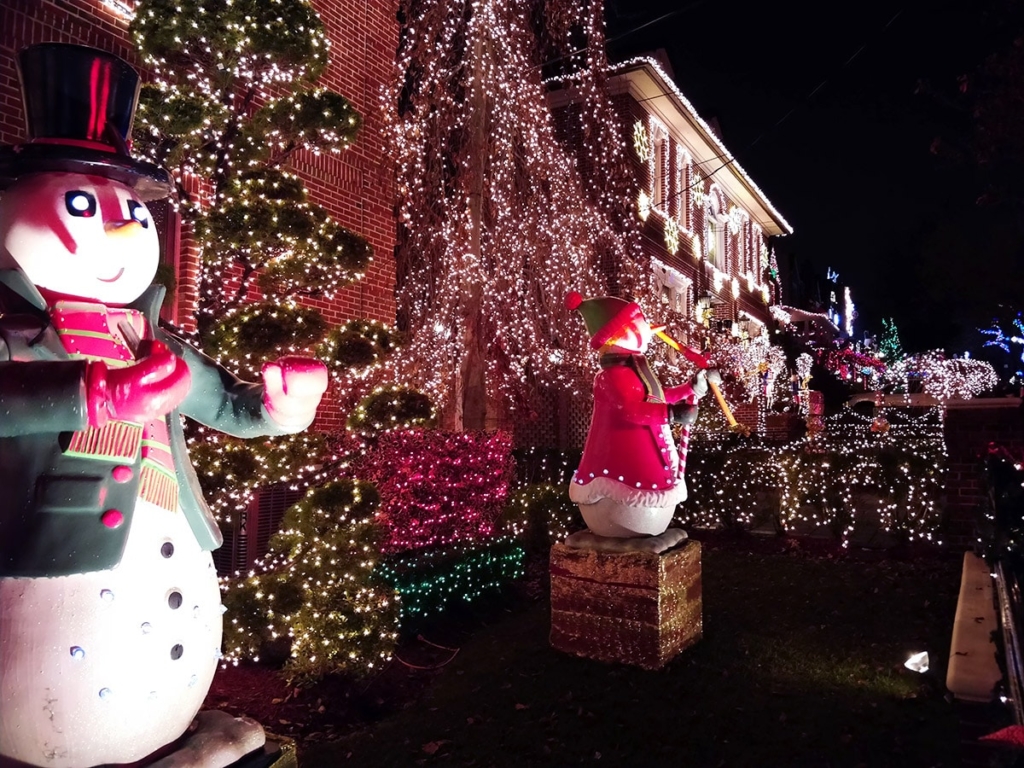 Maisons décorées pendant Noël à Brooklyn