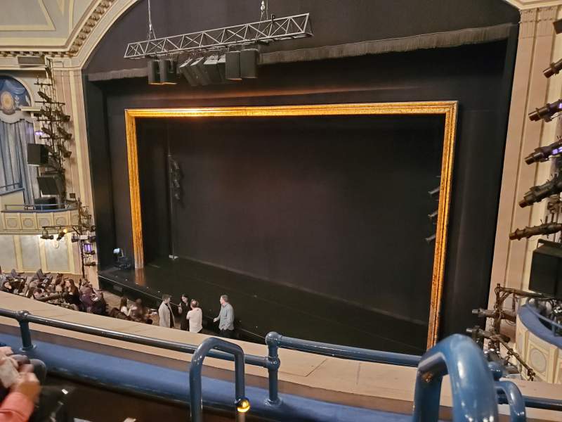 Vue Front Mezzanine à l'Ambassador Theatre à New York