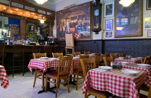 Bar très vintage situé sur Mulberry street dans le quartier de Little Italy