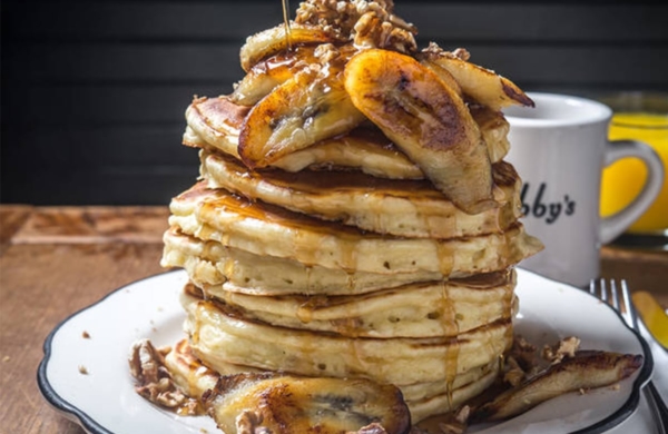 Bubby's situé à Downtown Manhattan à New York propose un large choix de pancakes ainsi que d'autres plats parfaits pour un brunch.