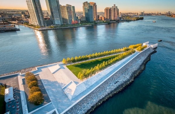 Vue aérienne du Four Freedoms Park sur Roosevelt Island à New York