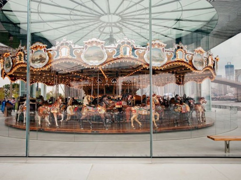 Jane's Carousel au Brooklyn Bridge Park à New York