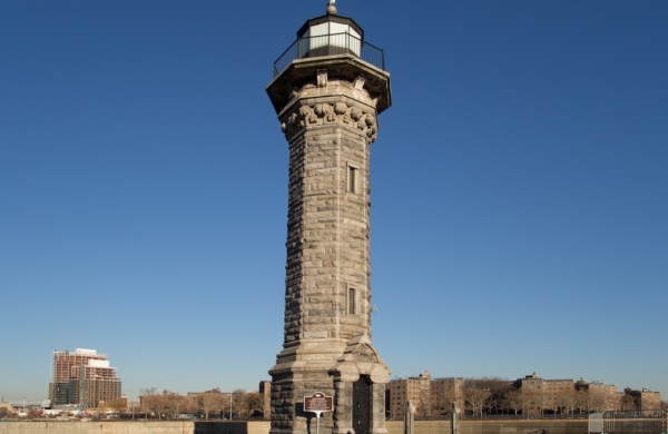 Phare de Blackwell Island situé au nord de Roosevelt Island à New York