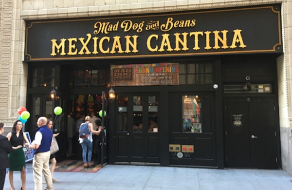 Devanture du restaurant Mad Dog and Beans