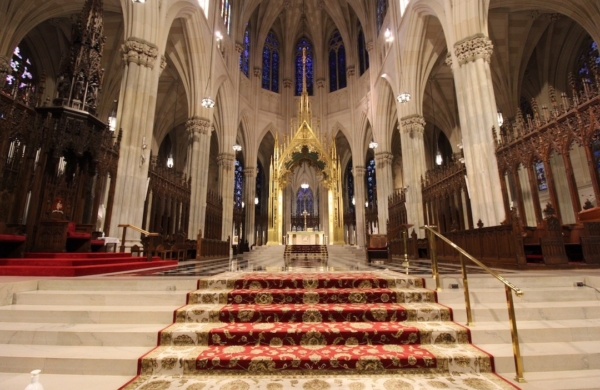 Autel de la cathédrale Saint Patrick à New York