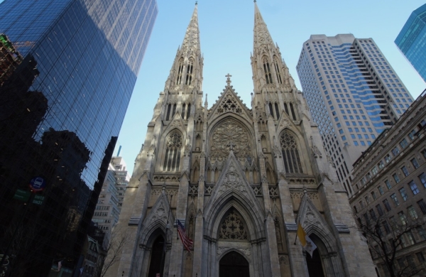 Extérieur de la cathédrale St Patrick
